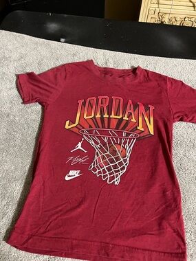 Nike Kids' Jordan Red Graphic Basketball Tee